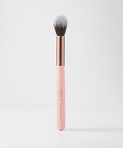 Luxie 522 Tapered Highlighter Brush
