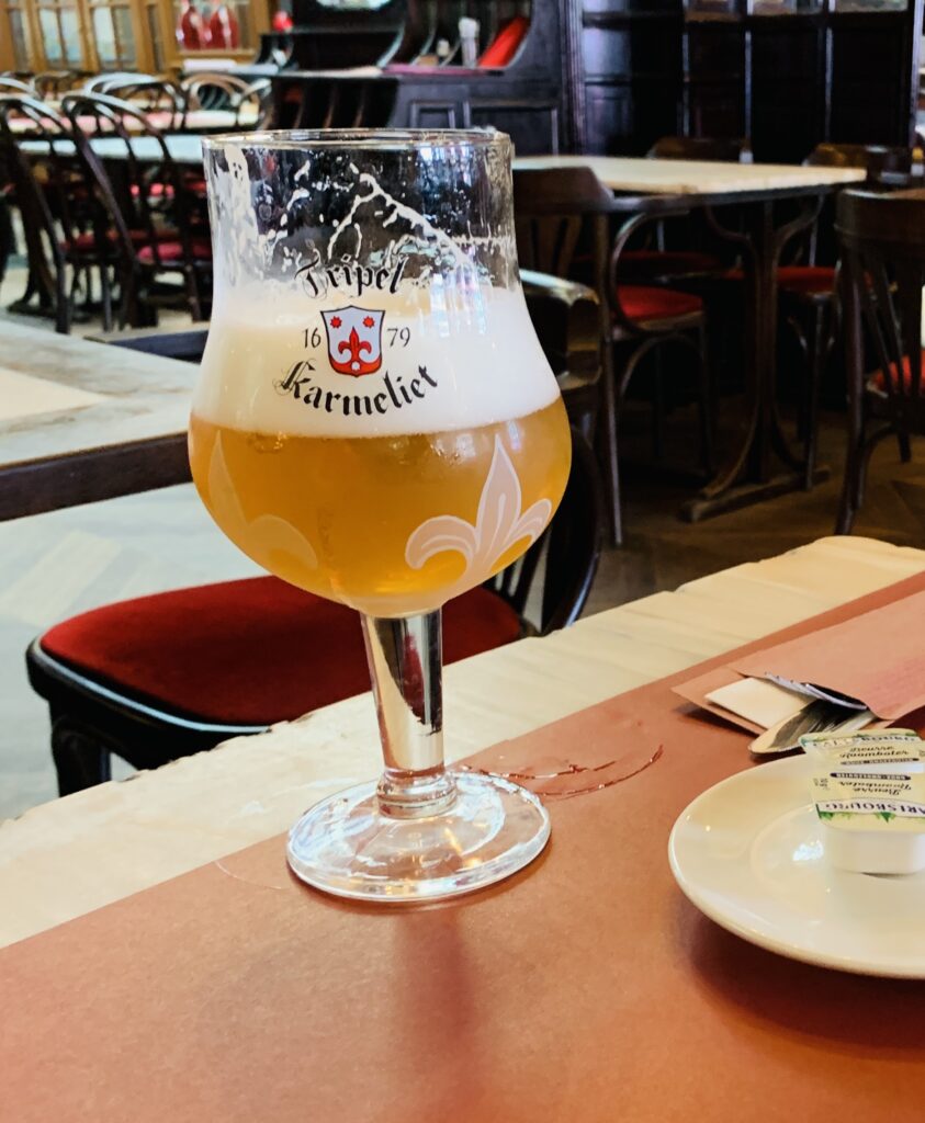 ベルギービール　トリプル・カルメリート　Tripel Karmeliet
