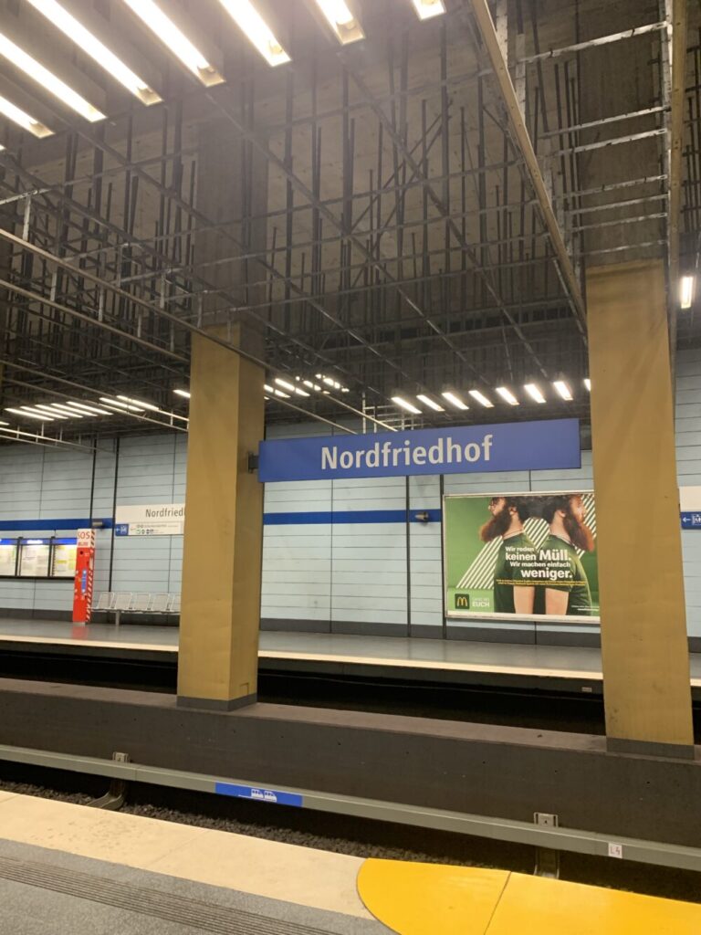 ミュンヘン旅行記　　Nordfriedhof駅